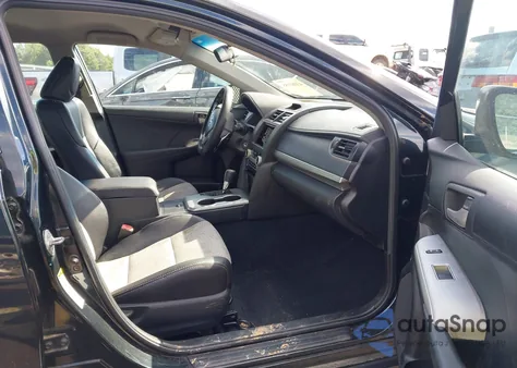 2012 Toyota Camry Se z USA, uszkodzony, nr VIN 4T1BF1FK4CU044906